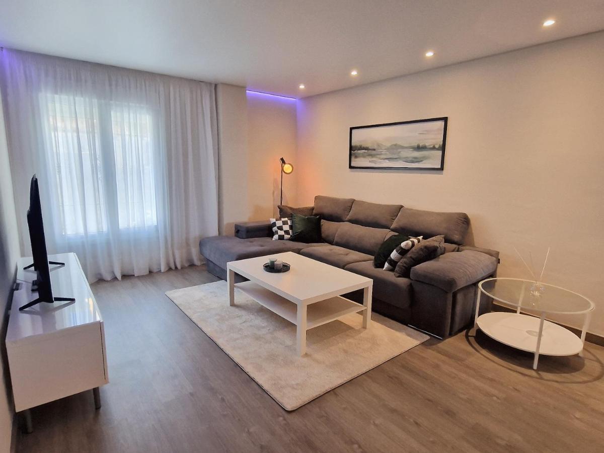 Emerald Apartment - Spacious Modern 2 Bedroom Benalmádena Exterior foto